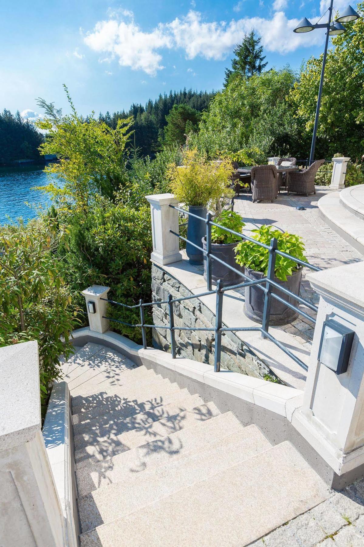 Villa Charlotte Берген Екстериор снимка